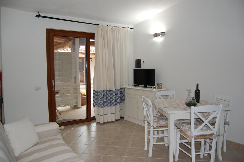 Case Vacanze Nioleo - Apartments And Pool Siniscola Exteriör bild
