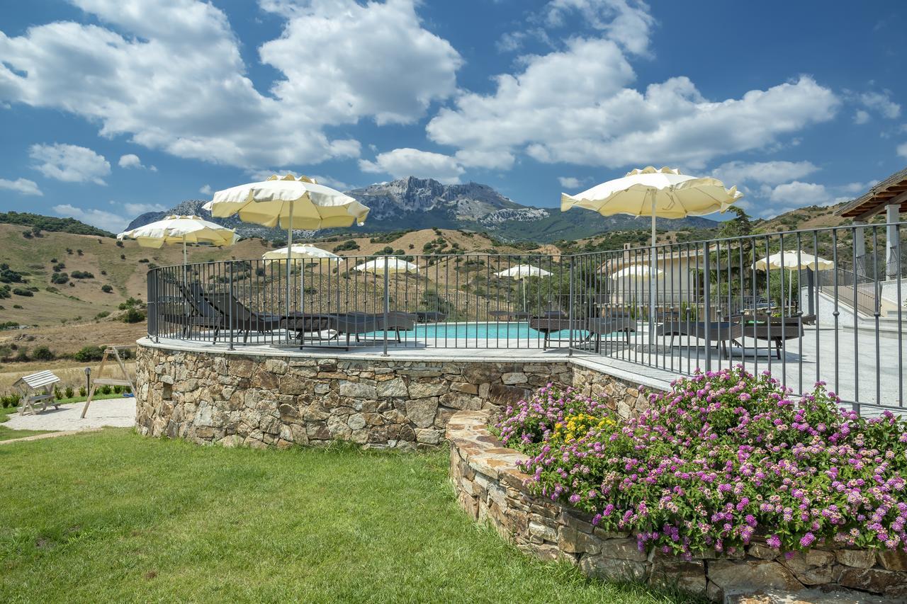 Case Vacanze Nioleo - Apartments And Pool Siniscola Exteriör bild